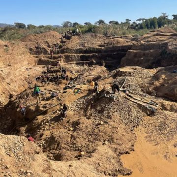 Zimbabwe Launches Big River Cleanup to Repair Illegal Mining Damage