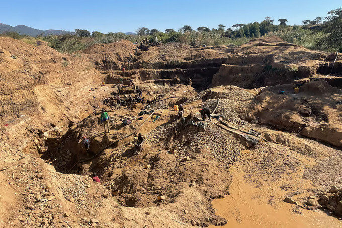 Zimbabwe Launches Big River Cleanup to Repair Illegal Mining Damage Zimbabwe Launches Big River Cleanup to Repair Illegal Mining Damage